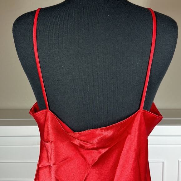 Intimate Affair California Vintage Red Satin Chemise Nightgown Bow w Pearls Sz M - Picture 10 of 15